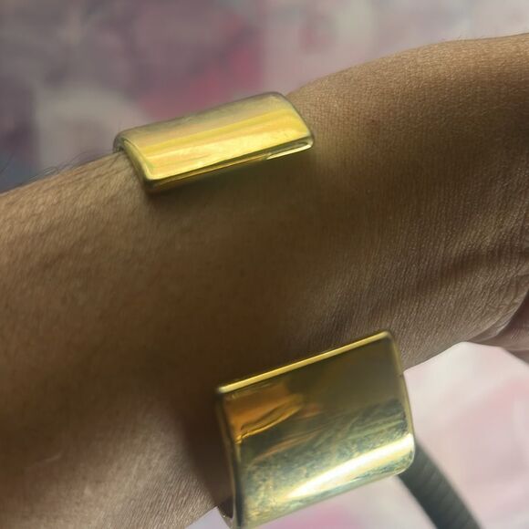 Vintage Vince Camuto Gold and Black Bracelet Cuff - Picture 4 of 6
